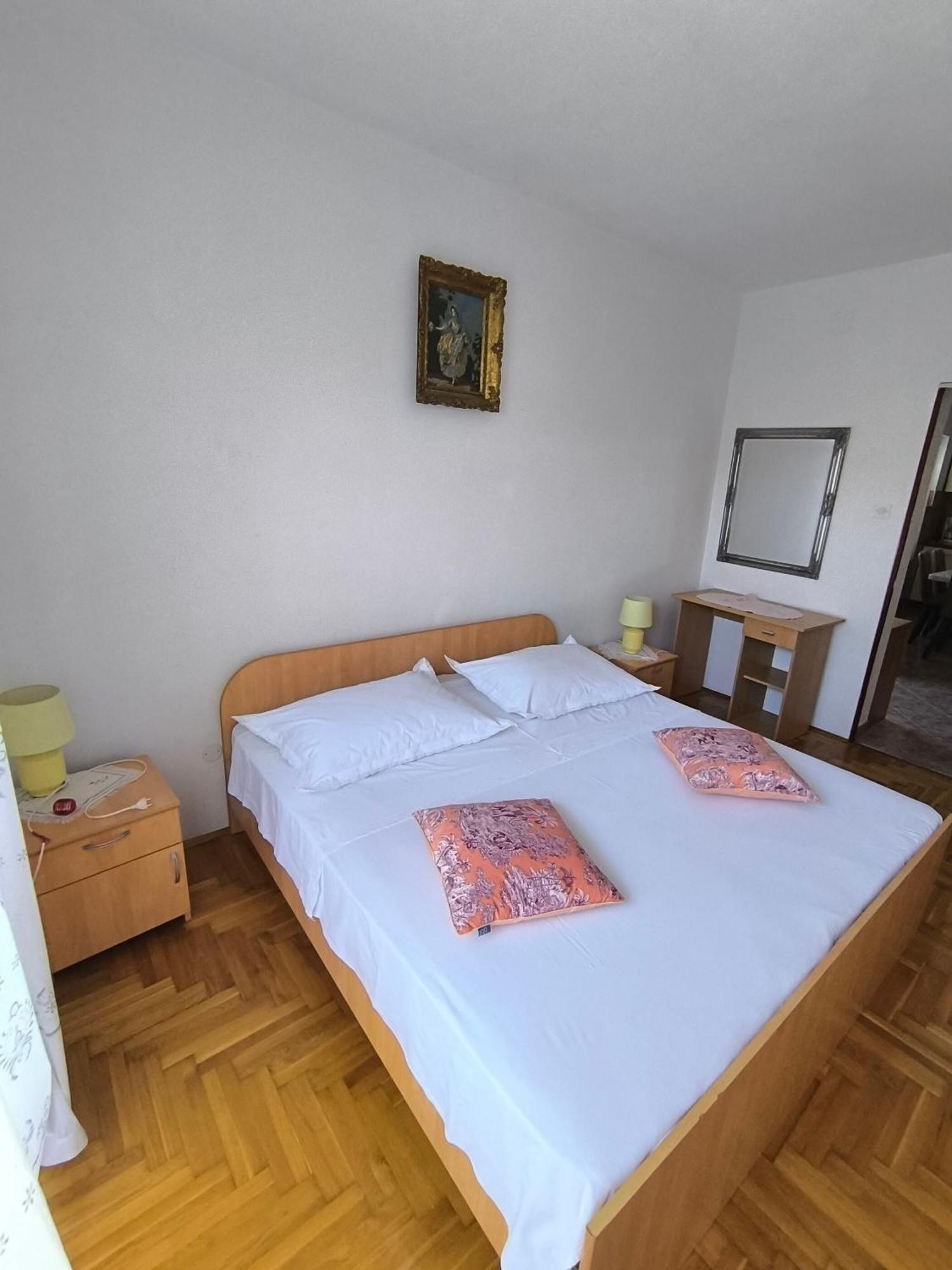 Apartment Vinka Трогир Екстериор снимка