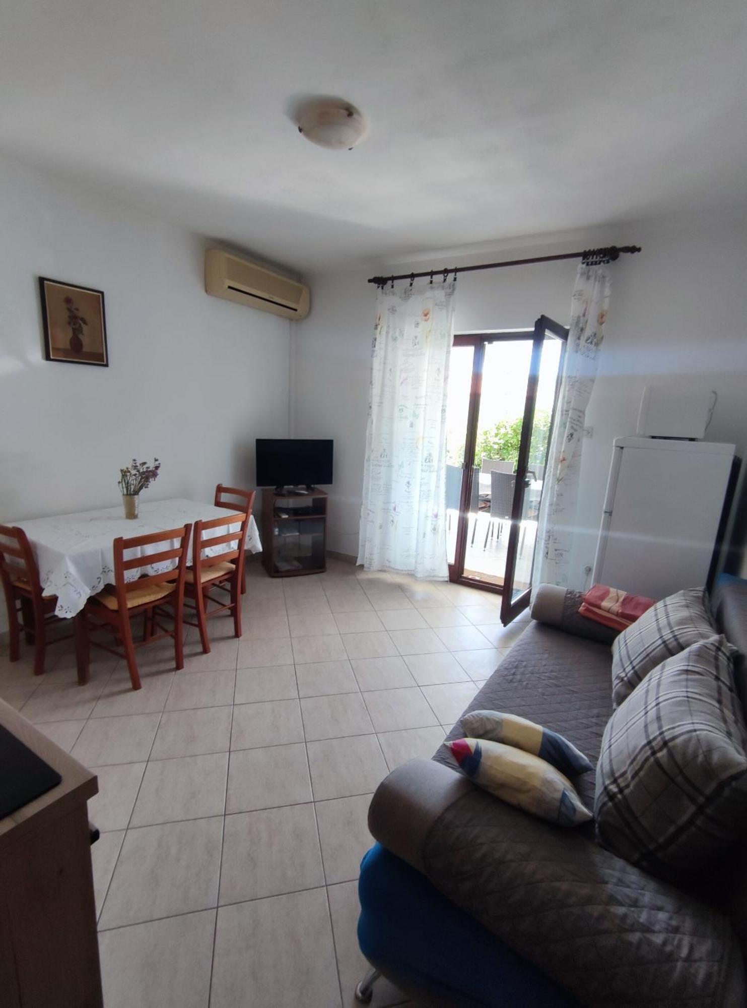 Apartment Vinka Трогир Екстериор снимка